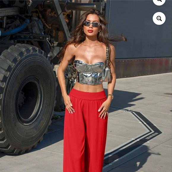 NWOT OQQ Sexy Red Wide-Leg Pants Size M - Picture 2 of 3